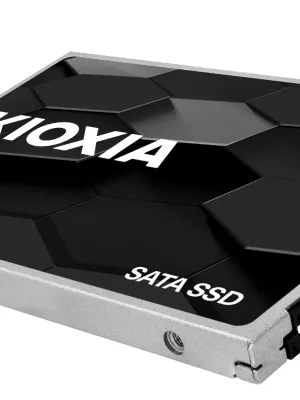 960GB KIOXIA EXCERIA 2.5" 3D 555/540MB/s LTC10Z960GG8